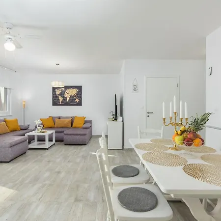 Casa - Buroli, Istria Βίλα