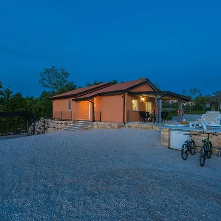 Casa - Buroli, Istria * Buroli